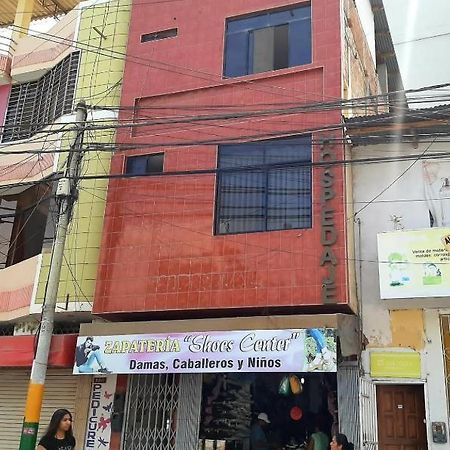 Guest House Tumbes Buitenkant foto