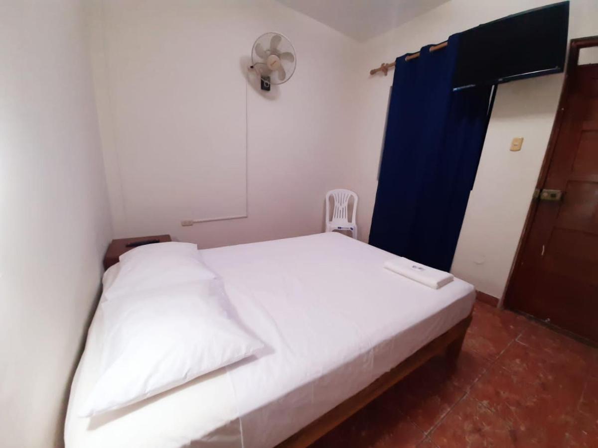 Guest House Tumbes Buitenkant foto
