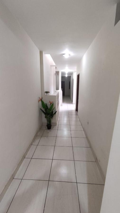 Guest House Tumbes Buitenkant foto