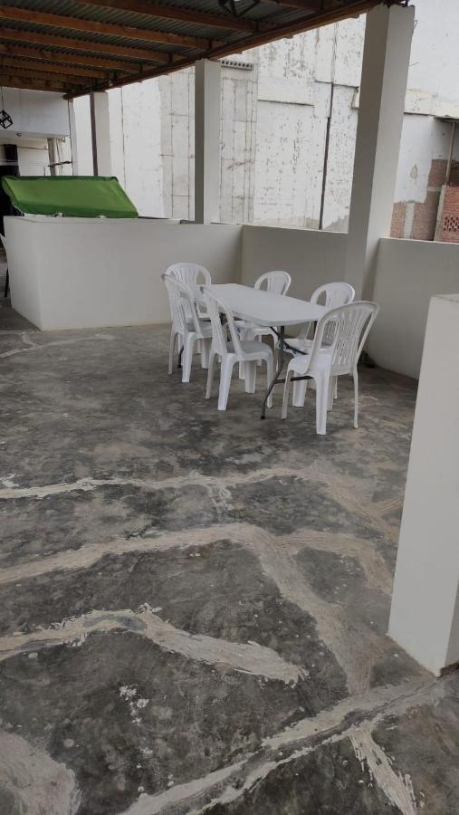 Guest House Tumbes Buitenkant foto